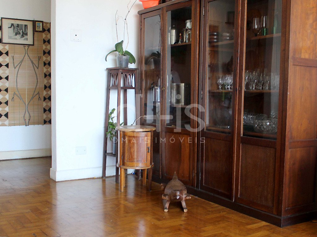 Apartamento no Jardim Europa Apartamento no Jardim Europa