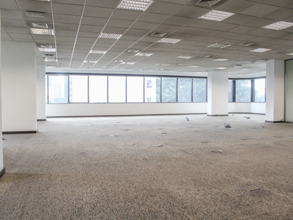 Conjunto comercial para alugar no Jardim Paulistano Conjunto comercial para alugar no Jardim Paulistano