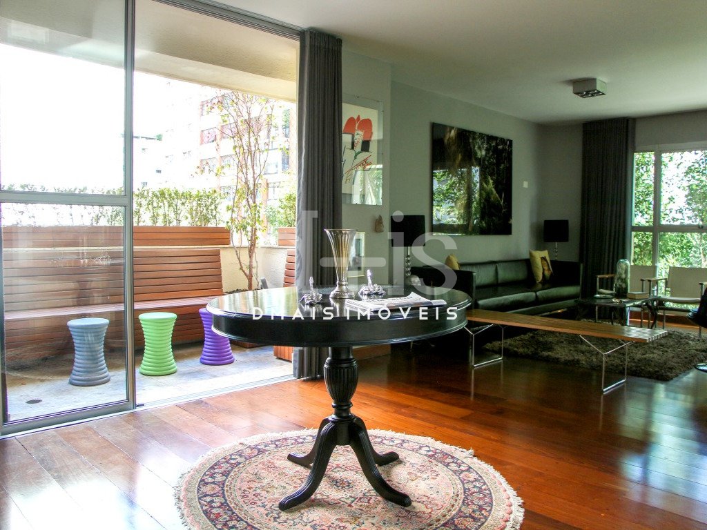 Apartamento duplex no Jardim América Apartamento duplex no Jardim América