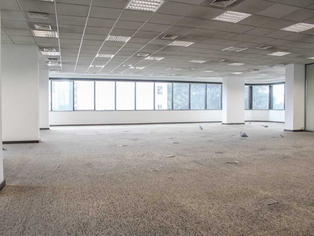 Conjunto comercial para alugar no Jardim Paulistano Conjunto comercial para alugar no Jardim Paulistano