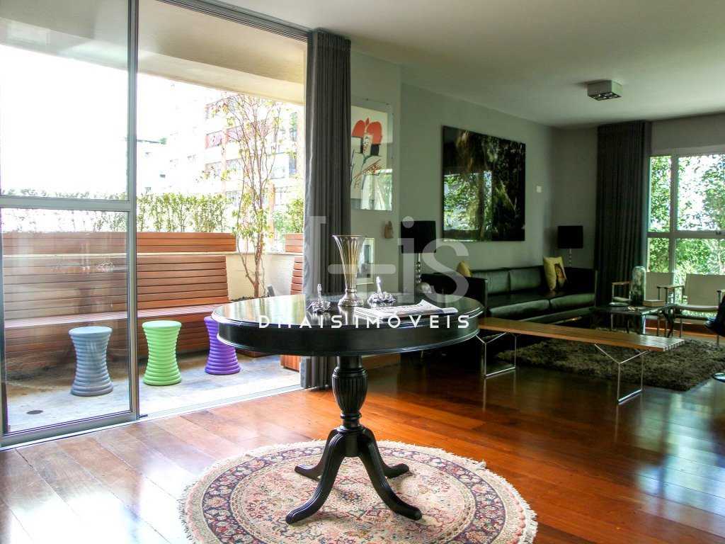 Apartamento duplex no Jardim América Apartamento duplex no Jardim América
