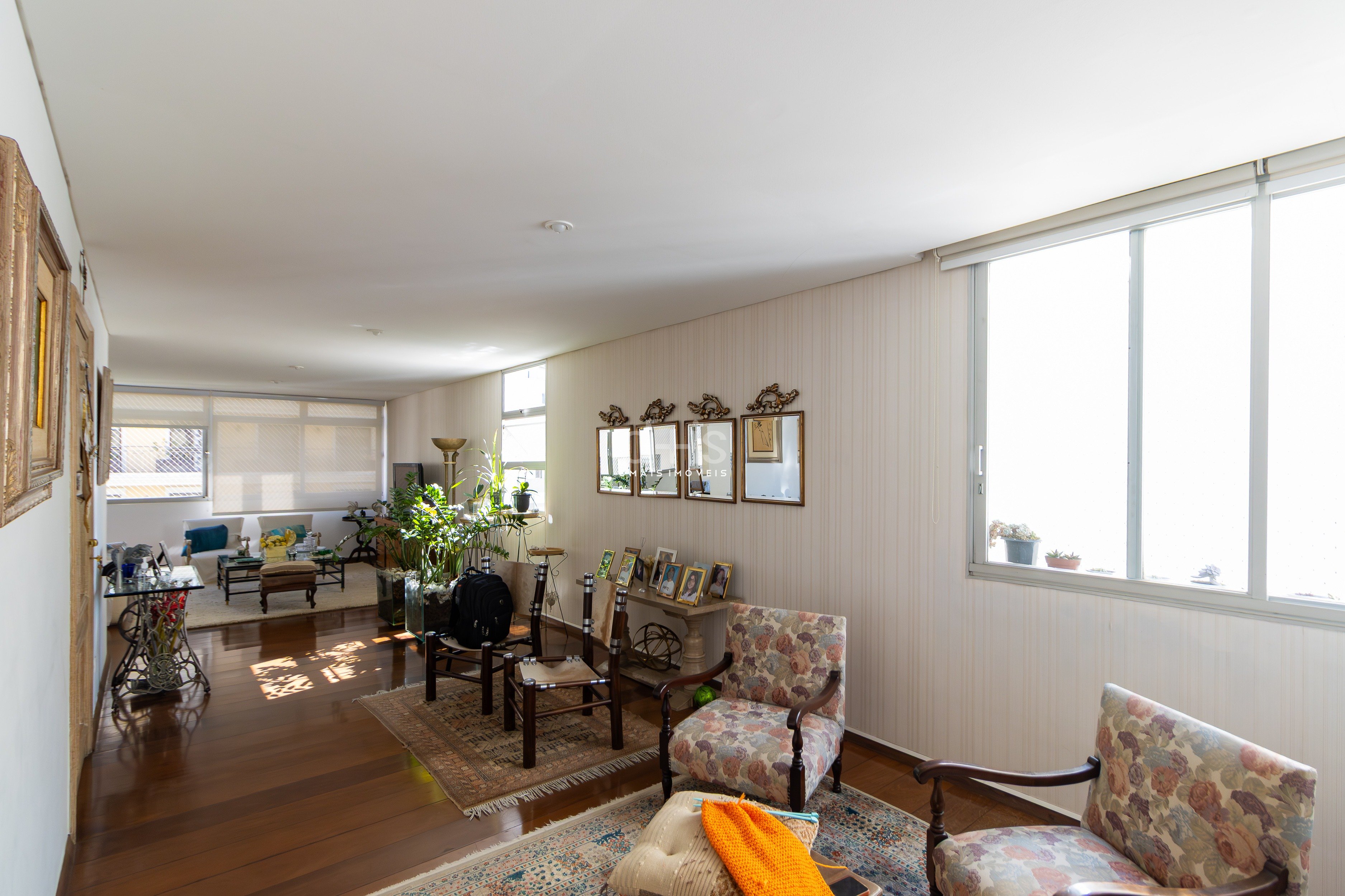 Apartamento Bem Iluminado com 3 Dormitórios e 2 Vagas no Jardim Paulista Apartamento Bem Iluminado com 3 Dormitórios e 2 Vagas no Jardim Paulista