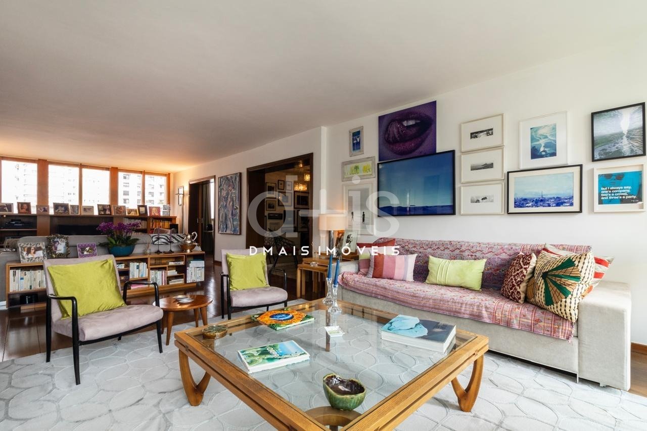 Apartamento de 256m² com 3 Quartos e 3 Vagas no Jardins Apartamento de 256m² com 3 Quartos e 3 Vagas no Jardins