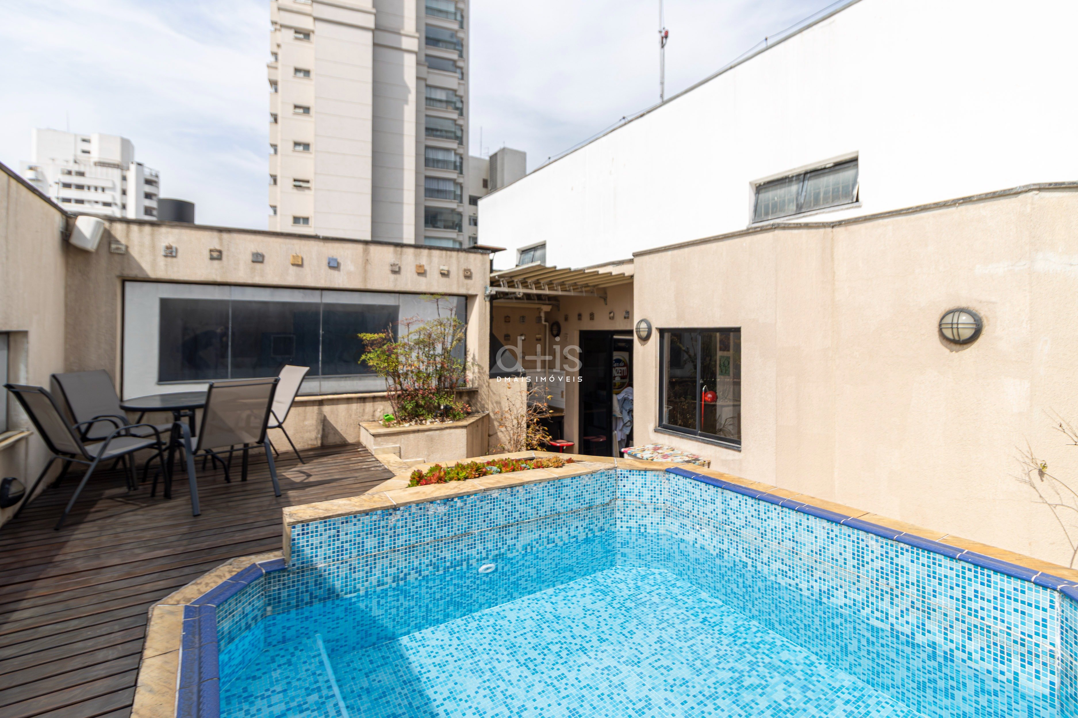 obertura Duplex de 204m² com 3 Dormitórios e Piscina no Jardim Paulista obertura Duplex de 204m² com 3 Dormitórios e Piscina no Jardim Paulista