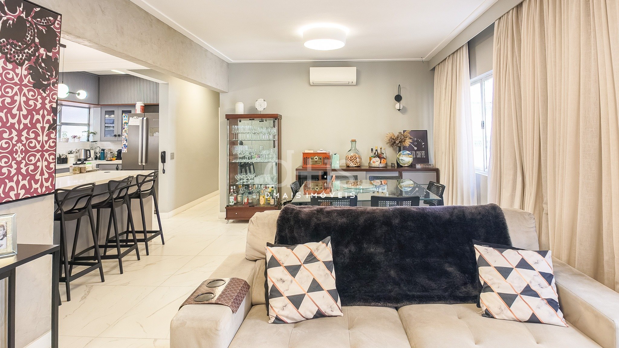 Apartamento Reformado de 124m� com 3 Dormit�rios no Jardim Paulista