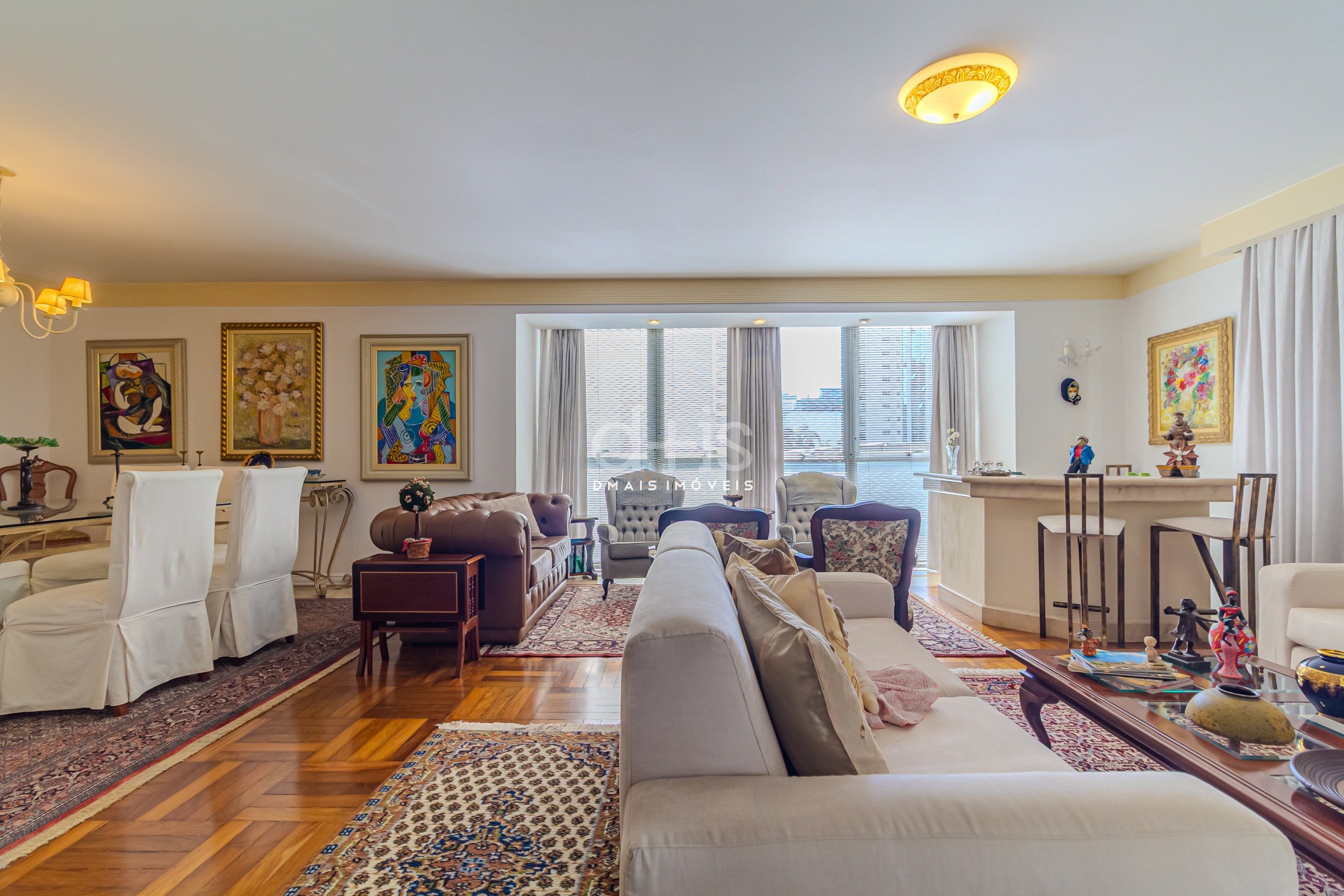 Apartamento com 3 Dormitrios e 2 Vagas no Jardim Paulista