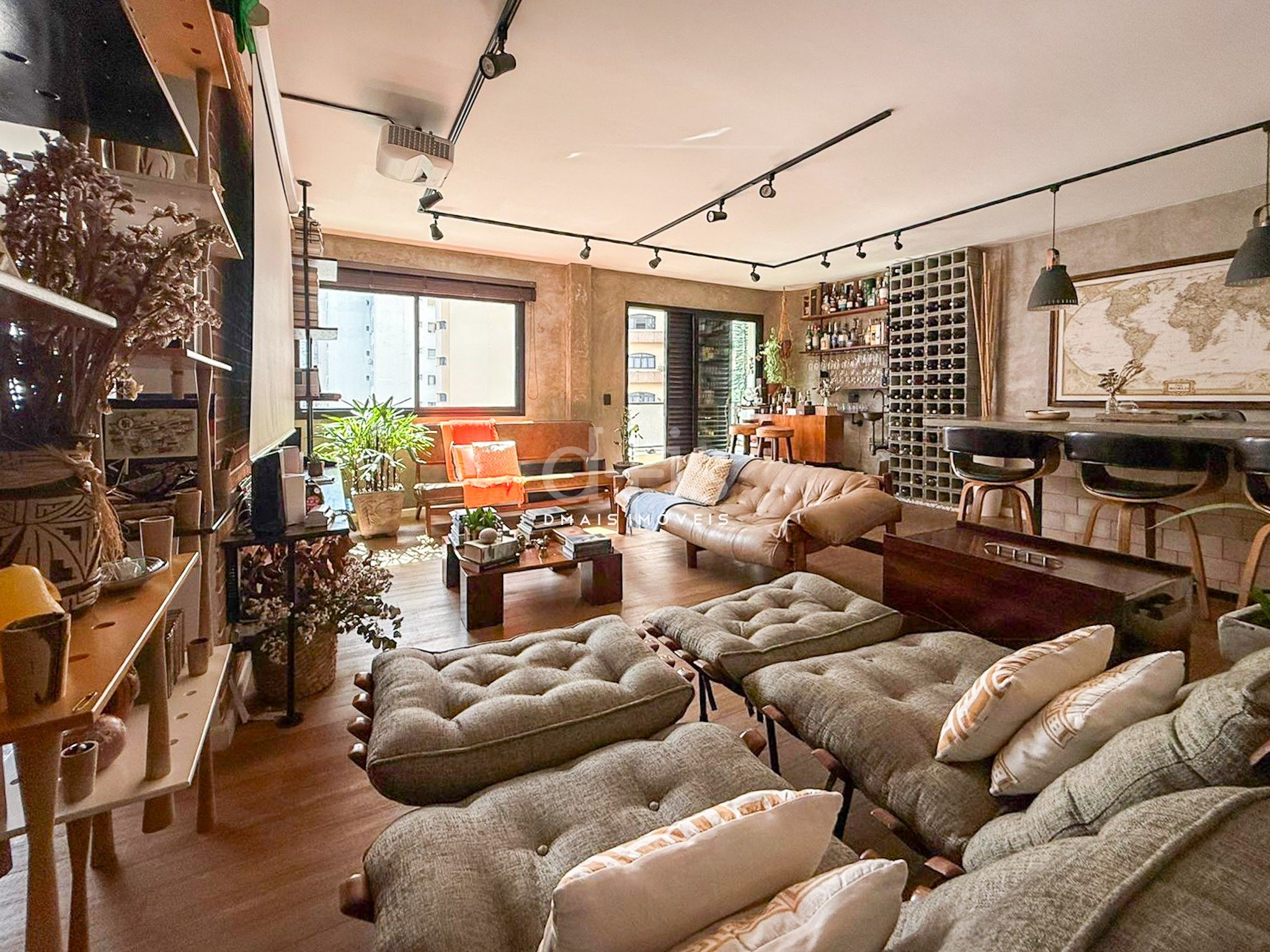 Apartamento reformado 115m� com 3 Quartos no Jardins