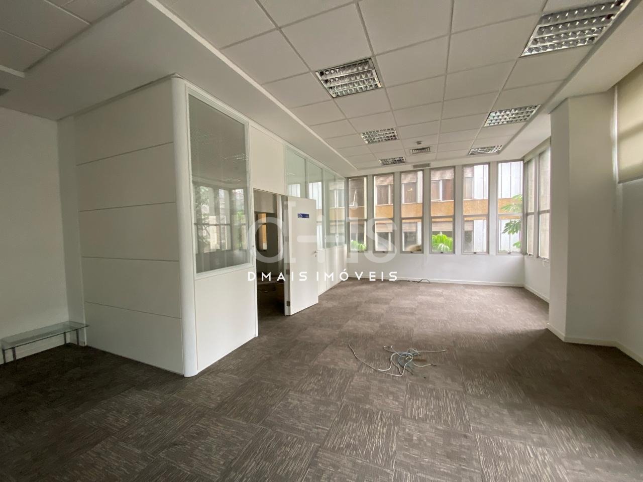 Imvel Comercial de 586m com Mezanino no Jardim Paulista