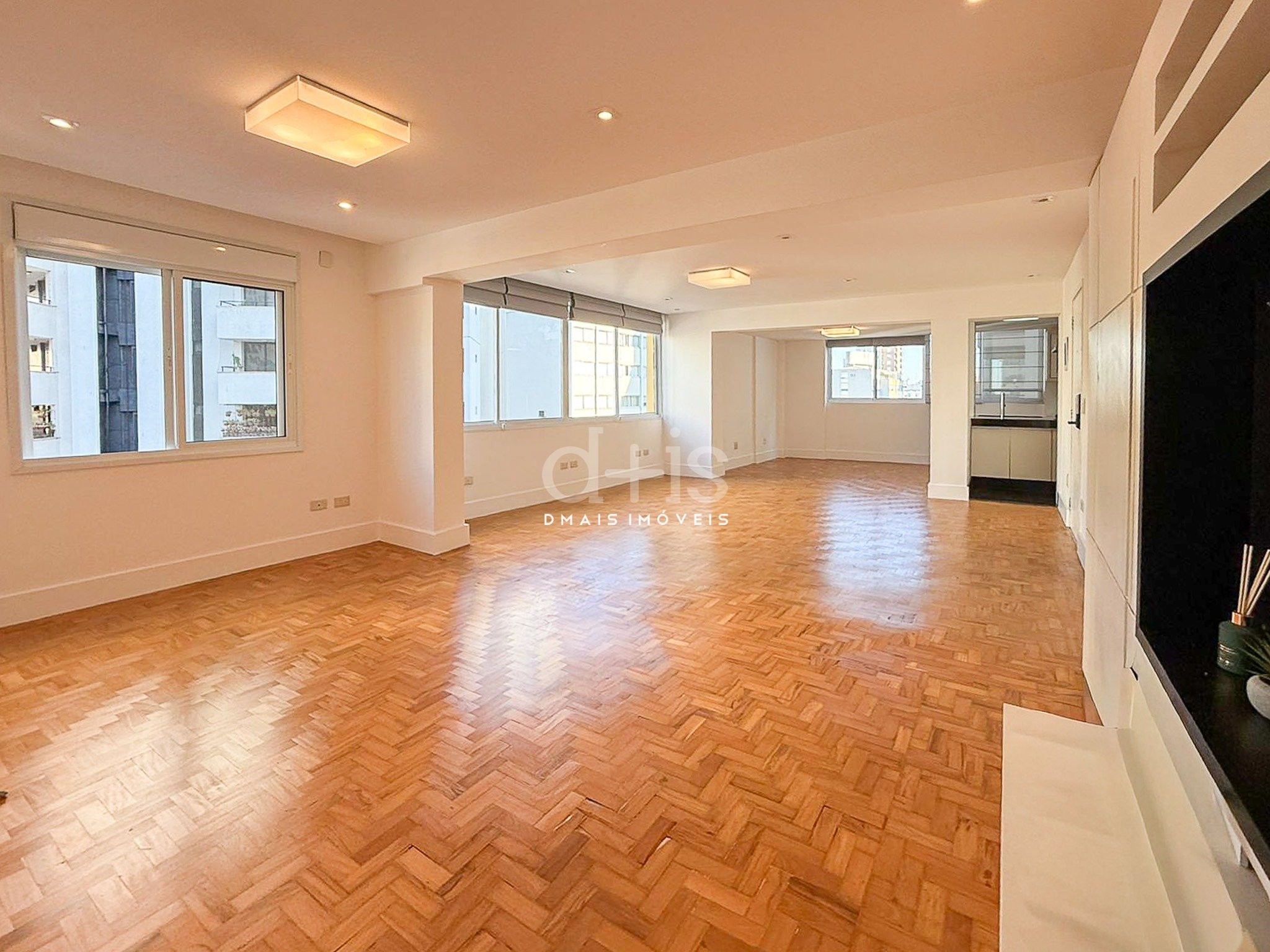 Apartamento ensolarado com 2 Dormit�rios no Jardim Paulista