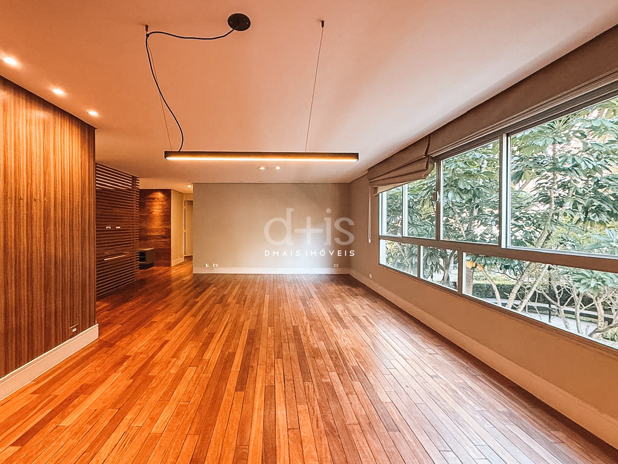 Apartamento com 3 Su�tes no Jardins