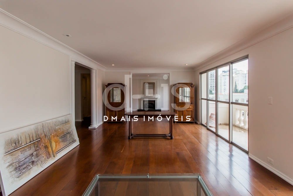 Apartamento de 220m� com 3 dormit�rios e lareira no Jardins