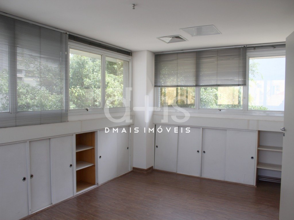 Conjunto comercial no Jardim Paulista Conjunto comercial no Jardim Paulista