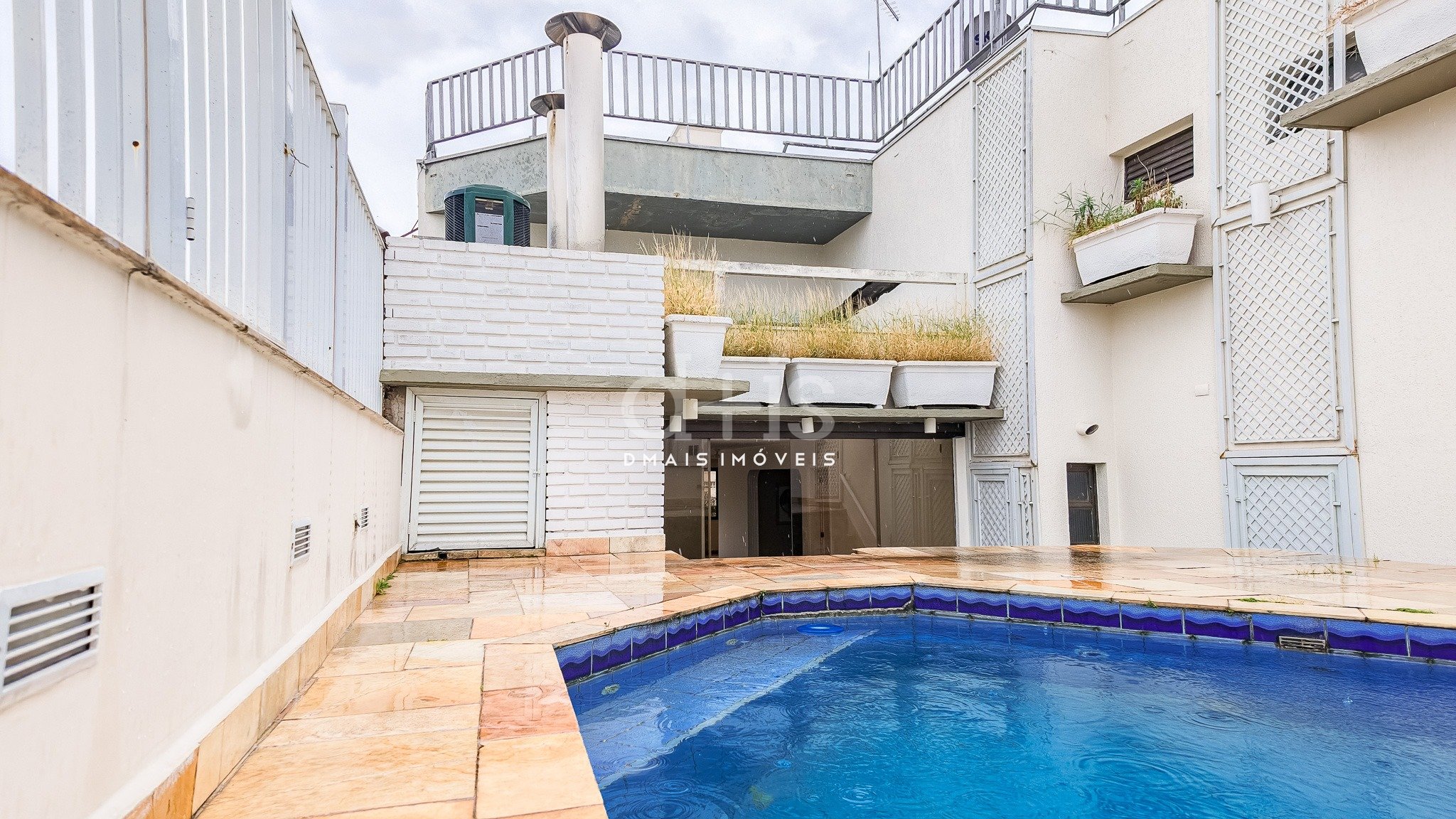 Cobertura Duplex de 320m� com Piscina e 3 Su�tes no Jardins